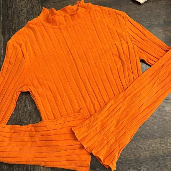💎 Orange top with flared arms size 2 (XS) - Picture 4 of 4